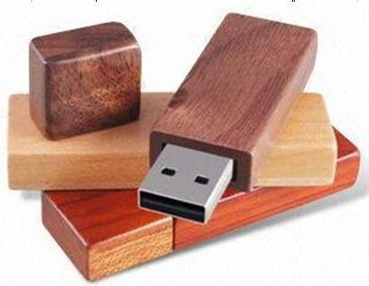 Personalised wooden USB sticks
